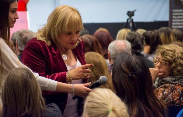 Rossana Lara en sus predicciones en directo