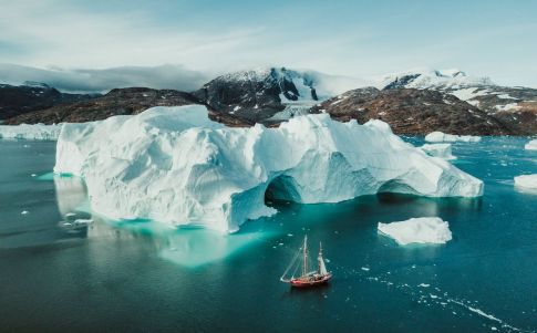 El «río oscuro» se encontraría bajo el hielo de Groenlandia, siendo alimentado con el agua del deshielo