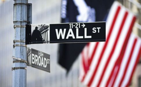 Ataque orquestado a Wall Street