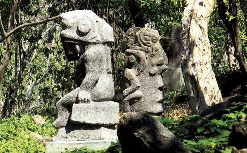 La isla de las estatuas imposibles