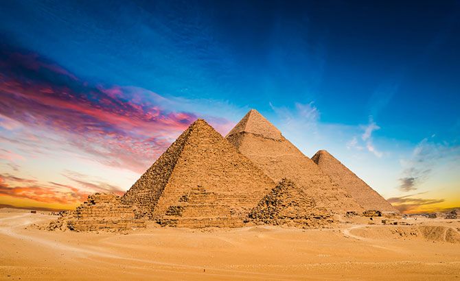 Pirámides cristianas secretas