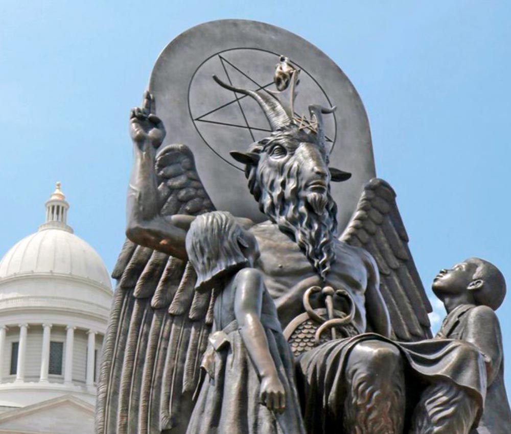 Satanistas contra la ley del aborto de Texas (Fotograma del documental 'Hail Satan?', de Magnolia Pictures)