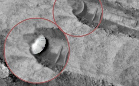 ¿Se ha estrellado un platillo volante en Marte? (Recreación Josep Guijarro)