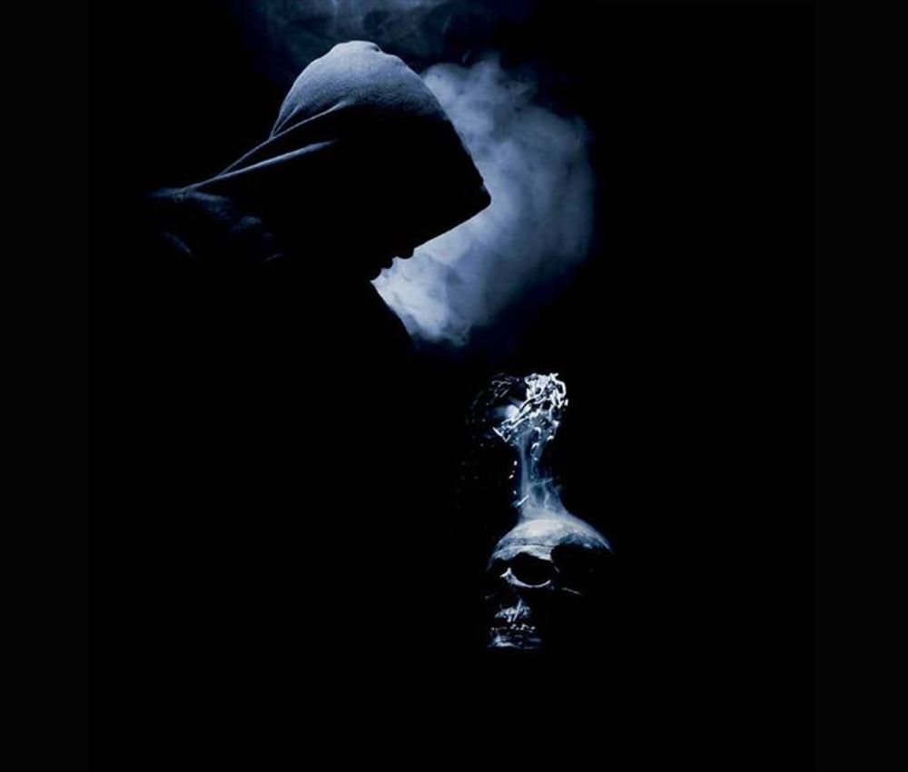 Sorprendentes casos de gente sombra y ensotanados Sorprendentes casos de gente sombra y ensotanados