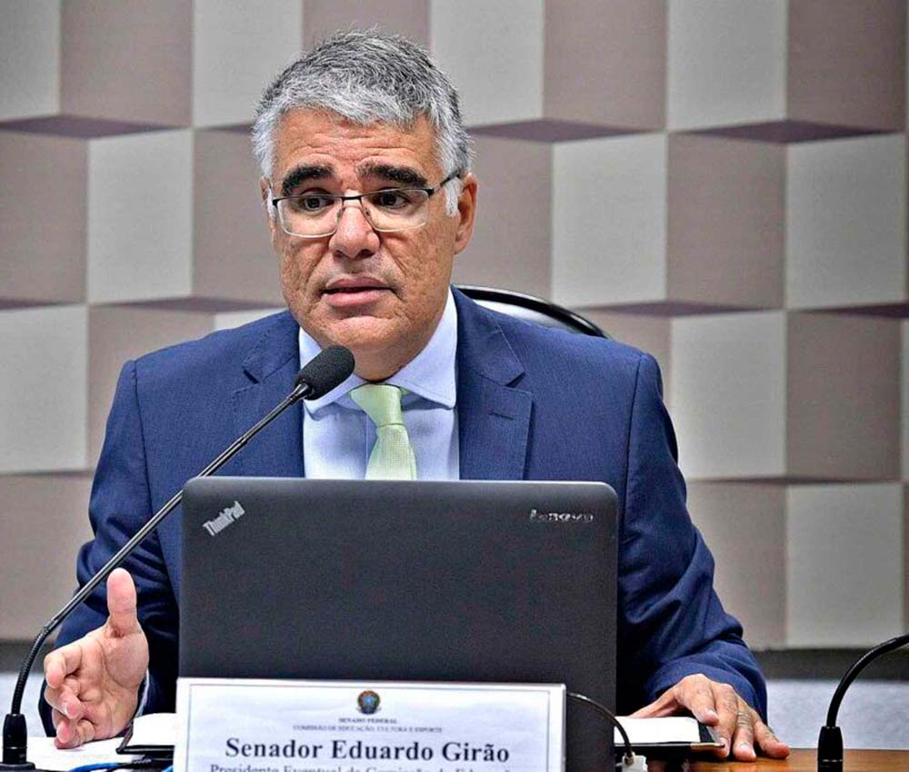 Senadores de Brasil debatirán sobre los ovnis (En la foto: Eduardo Girão) Senadores de Brasil debatirán sobre los ovnis (En la foto: Eduardo Girão)