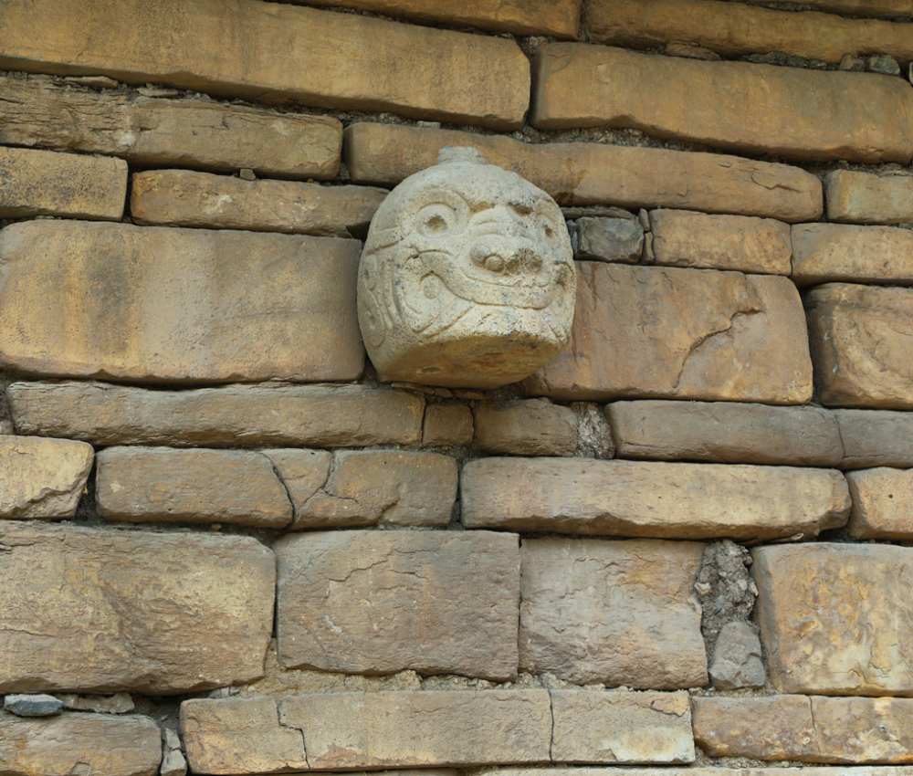 Descubren pasadizos secretos con fines rituales bajo Chavín de Huántar