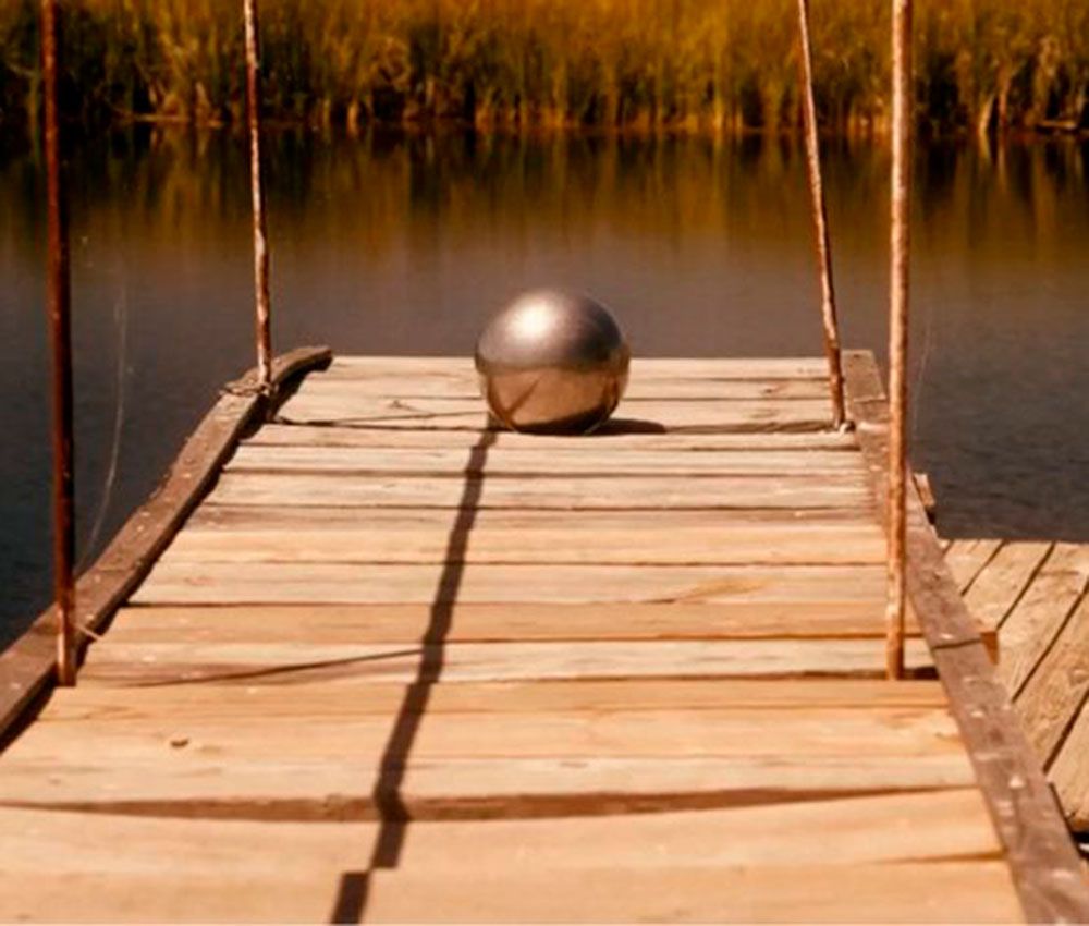 Garry Nolan investiga una esfera 'extraterrestre' (7News Spotlight)