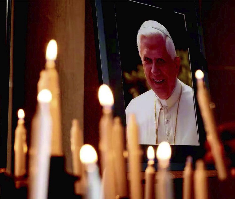 El fallecimiento del papa emérito  y las profecías