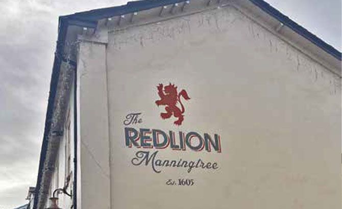 Red Lion es el pub más antiguo de Manningtree