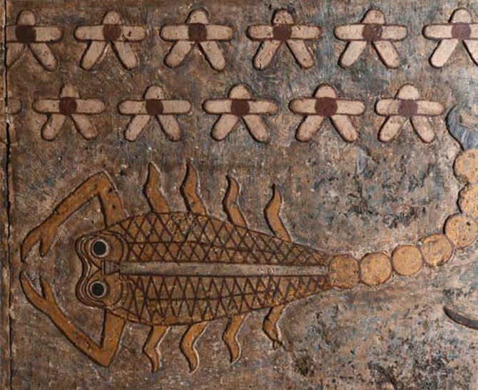 Una imagen de escorpio bajo un cielo de estrellas