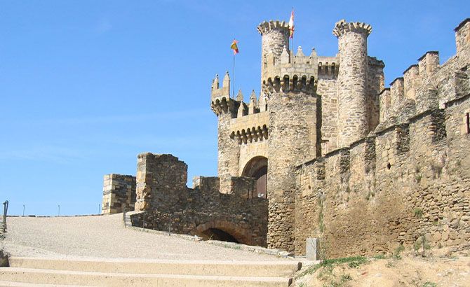 Castillo ponferrada 2005