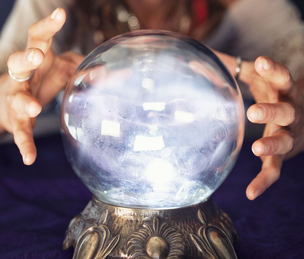 La bola de cristal es un popular medio de adivinación