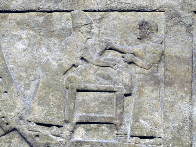 Relieve del palacio de Asurnasirpal II en Nimrud