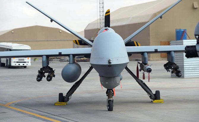 Cuando los operadores impidieron que el dron llevara a cabo su misión, se volvió contra ellos