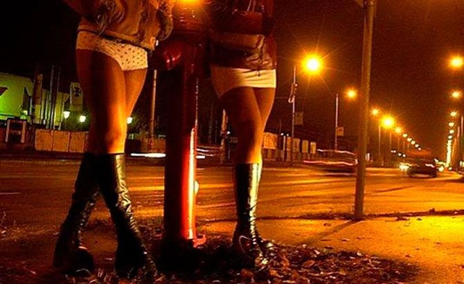 Prostitutas africanas acuden a los brujos en busca de ayuda contra los hechizos