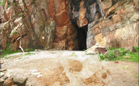 Esta cueva albergó los restos de 5000 víctimas a lo largo de 25 años