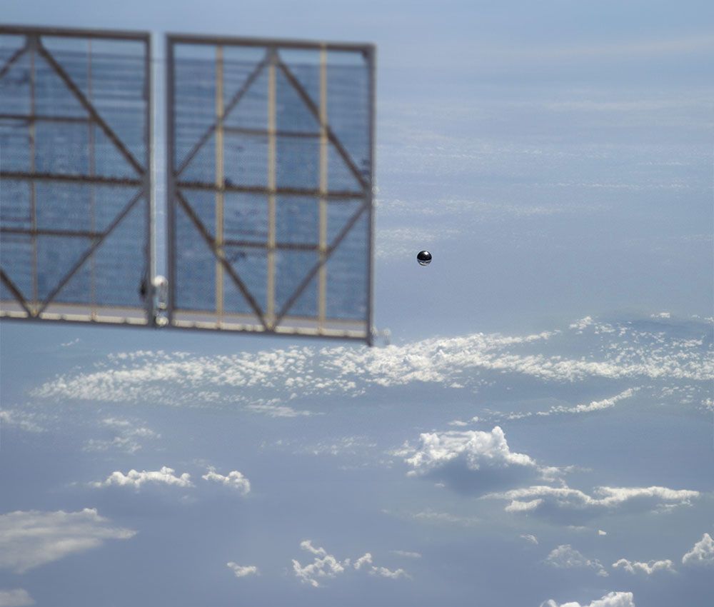 Esfera captada desde la Estación Espacial Internacional