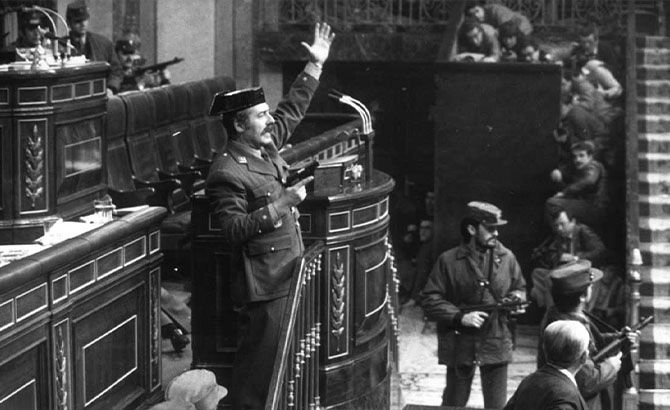 El asalto de Tejero al Congreso de los diputados, el 23F El asalto de Tejero al Congreso de los diputados, el 23F
