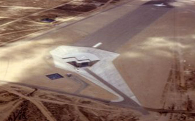 Entrada subterránea de Lockheed Range