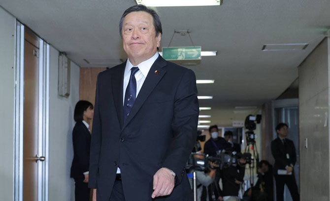 Yasukazu Hamada, líder de asuntos parlamentarios del Partido Liberal Democrático Yasukazu Hamada, líder de asuntos parlamentarios del Partido Liberal Democrático