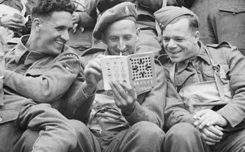 La historia de los crucigramas que pusieron en jaque el desembarco de Normandía