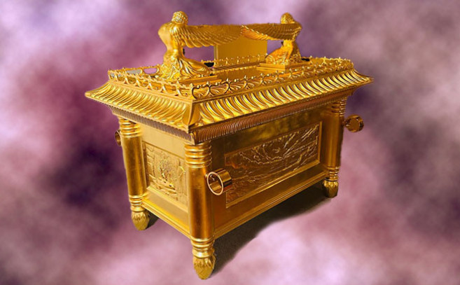 La réplica del Arca de la Alianza que estuvo en la residencia de Trump La réplica del Arca de la Alianza que estuvo en la residencia de Trump