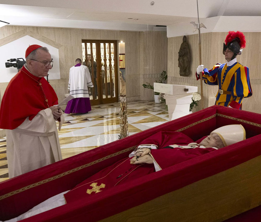 Imagen difundida por el Vaticano del Papa Francisco