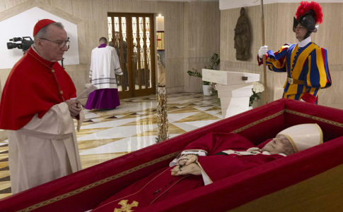 Imagen difundida por el Vaticano del Papa Francisco