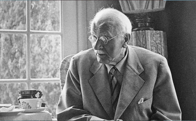 Carl Gustav Jung postuló la teoría de los arquetipos Carl Gustav Jung postuló la teoría de los arquetipos