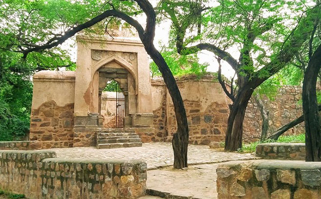 Este lugar se convirtió en Bhuli Bhatiyari ka Mahal considerado uno de los enclaves más embrujados de Delhi