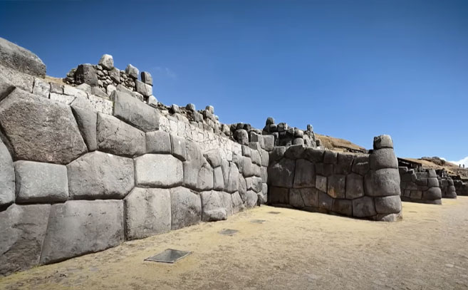 Las murallas de Sacsayhuamán