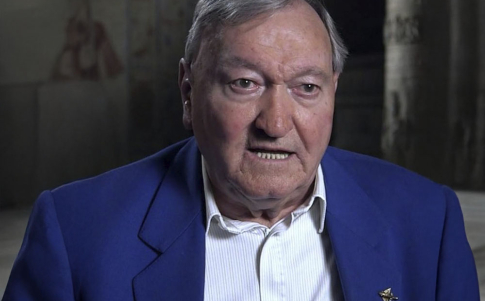 Erich von Däniken (fuente X @vonDaeniken) 