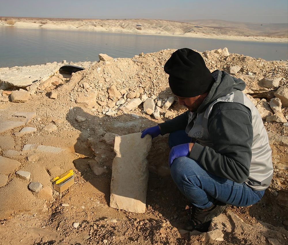 Uno de los pilares hallados en Adıyaman