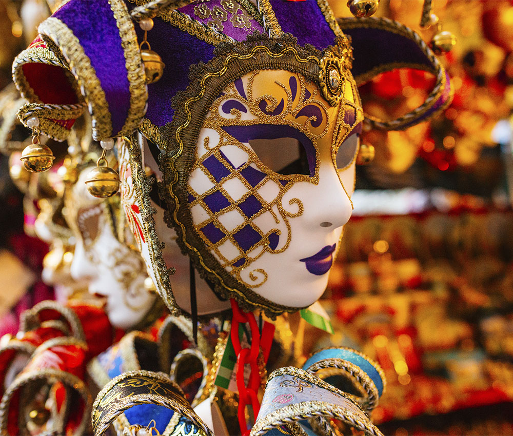 La máscara nos permite suspender nuestra identidad