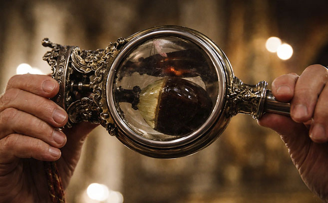 Relicario con la sangre de san Genaro en Nápoles