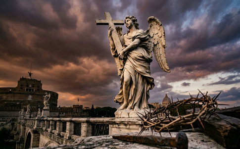 El Puente de los Suspiros Sagrados con uno de los ángeles de Bernini que nos ayuda a encontrar el rastro de la Pasión