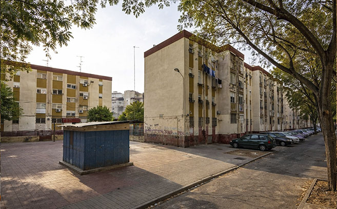 La agresión se produjo en un piso de la calle Virgen de Escardiel