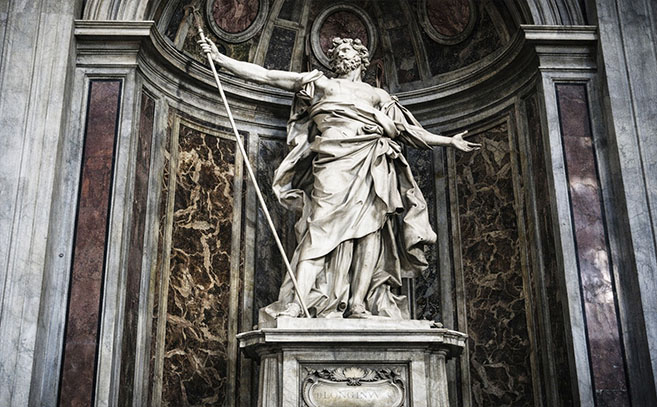 La estatua de San Longinos, una obra maestra del escultor barroco Gian Lorenzo Bernini