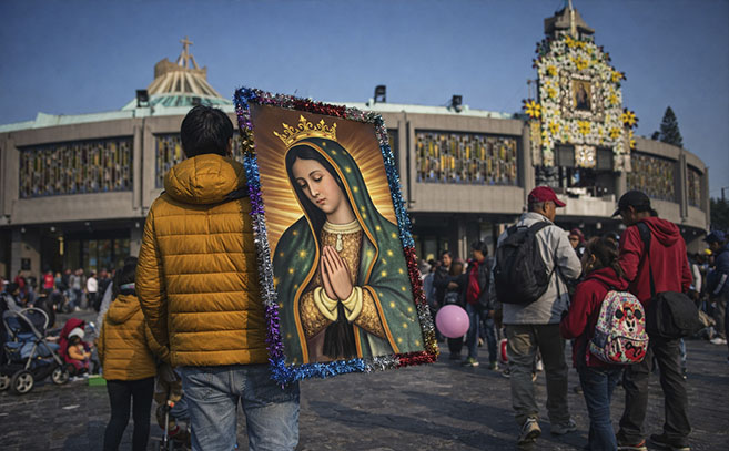 Devotos de la Virgen camino del santuario Devotos de la Virgen camino del santuario