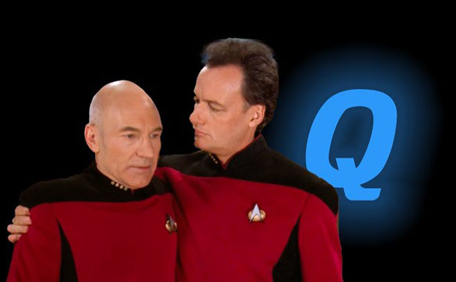 Patrick Stewart como el Capitán Jean Luc Picard y John de Lancie como el personaje Q de Star Trek The Next Generation Patrick Stewart como el Capitán Jean Luc Picard y John de Lancie como el personaje Q de Star Trek The Next Generation