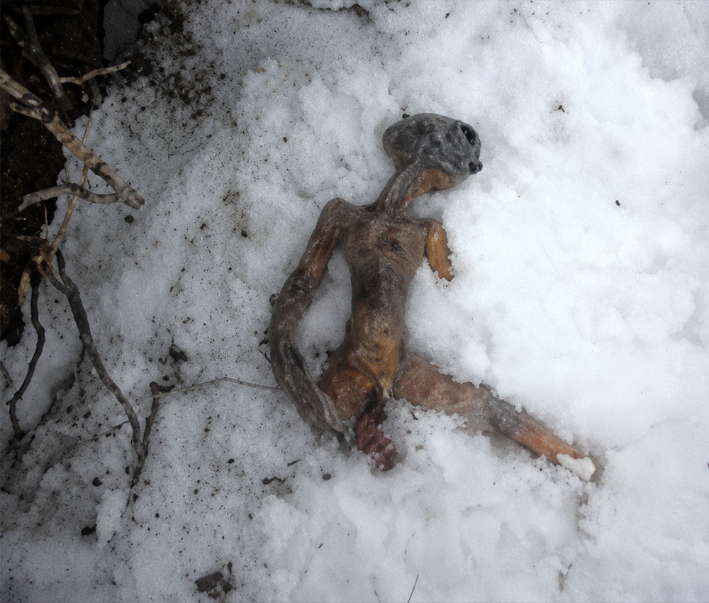 Este alien se muere cada vez que se vienen revelaciones