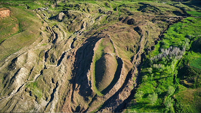 En la cumbre del Ararat se erige esta sugestiva estructura En la cumbre del Ararat se erige esta sugestiva estructura