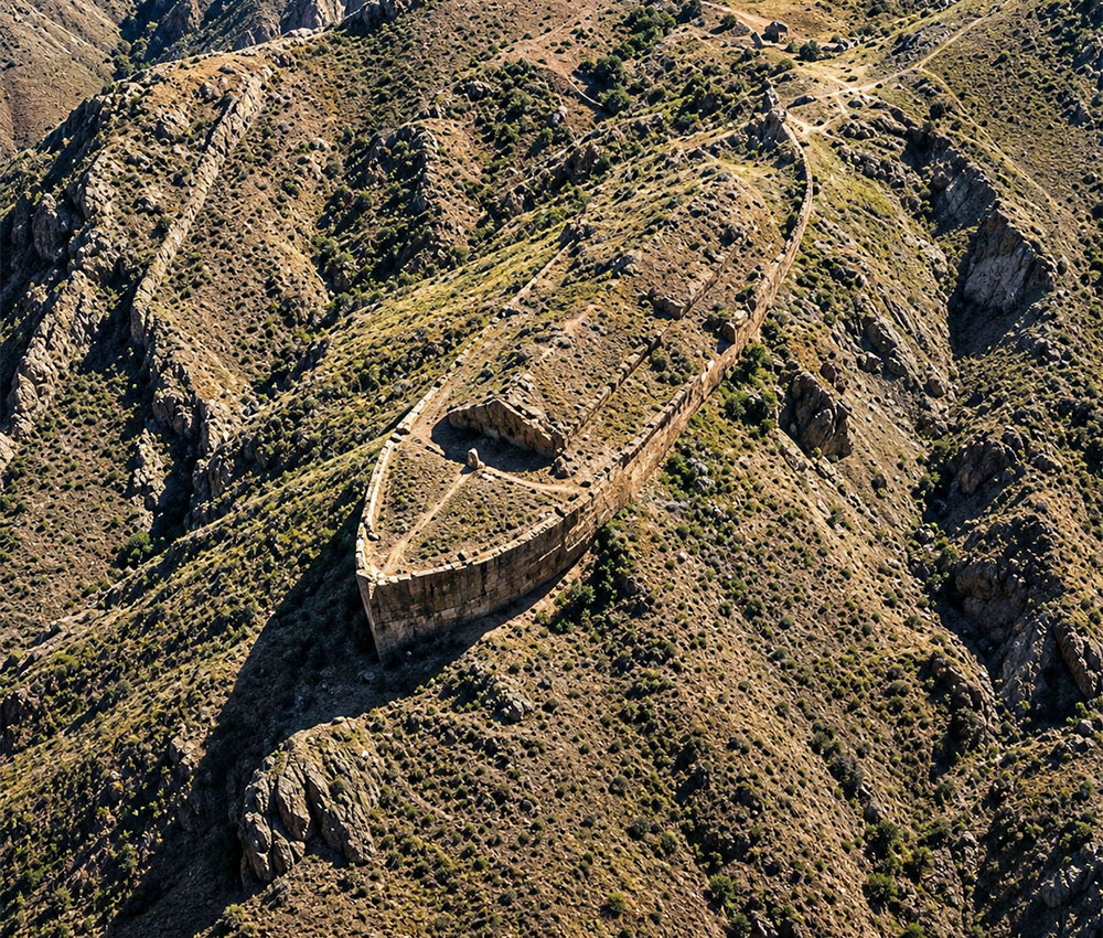 ¿Está el Arca de Noé en la cumbre del monte Ararat?