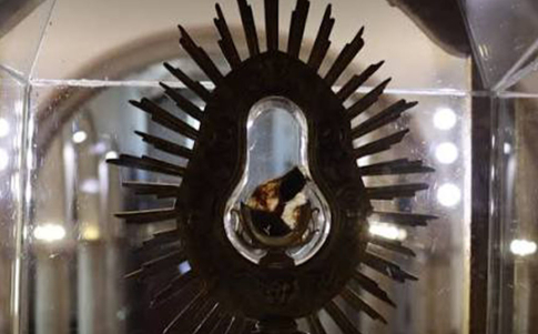 La hostia que sangra desde 1247