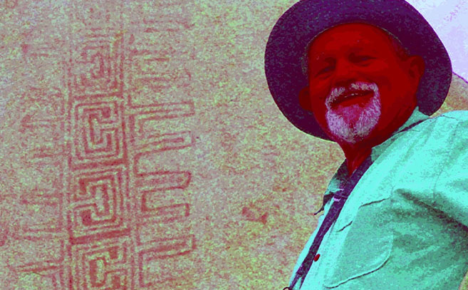 Jon Harman posa frente a un ejemplo del estilo artístico nativo americano de Rancho Bernardo Jon Harman posa frente a un ejemplo del estilo artístico nativo americano de Rancho Bernardo