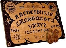 OUIJA: JUGANDO CON EL MÁS ALLÁ