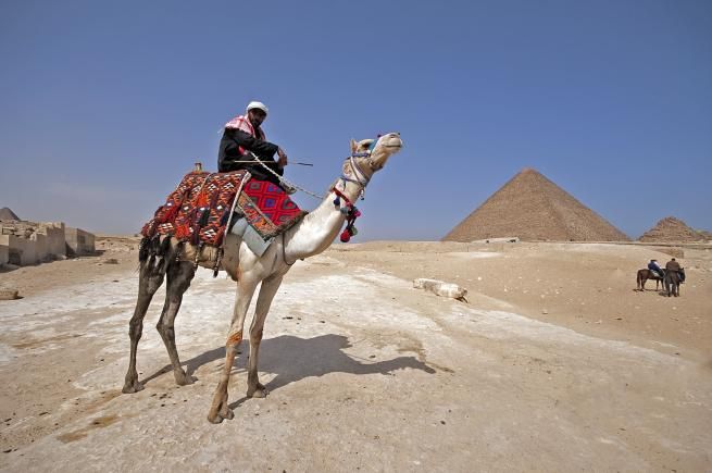 La Gran Pirámide de Giza (c) los32rumbos.com La Gran Pirámide de Giza (c) los32rumbos.com