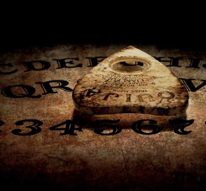 Conocidos médiums escribieron al dictado de autores fallecidos