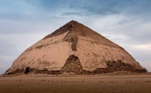 El misterio de la inclinación de las pirámides   