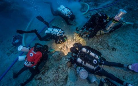 Hallan un esqueleto humano en el pecio del mecanismo de Antikythera